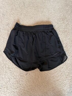 Lululemon Hotty Hot Low-Rise Lined Shorts - Black